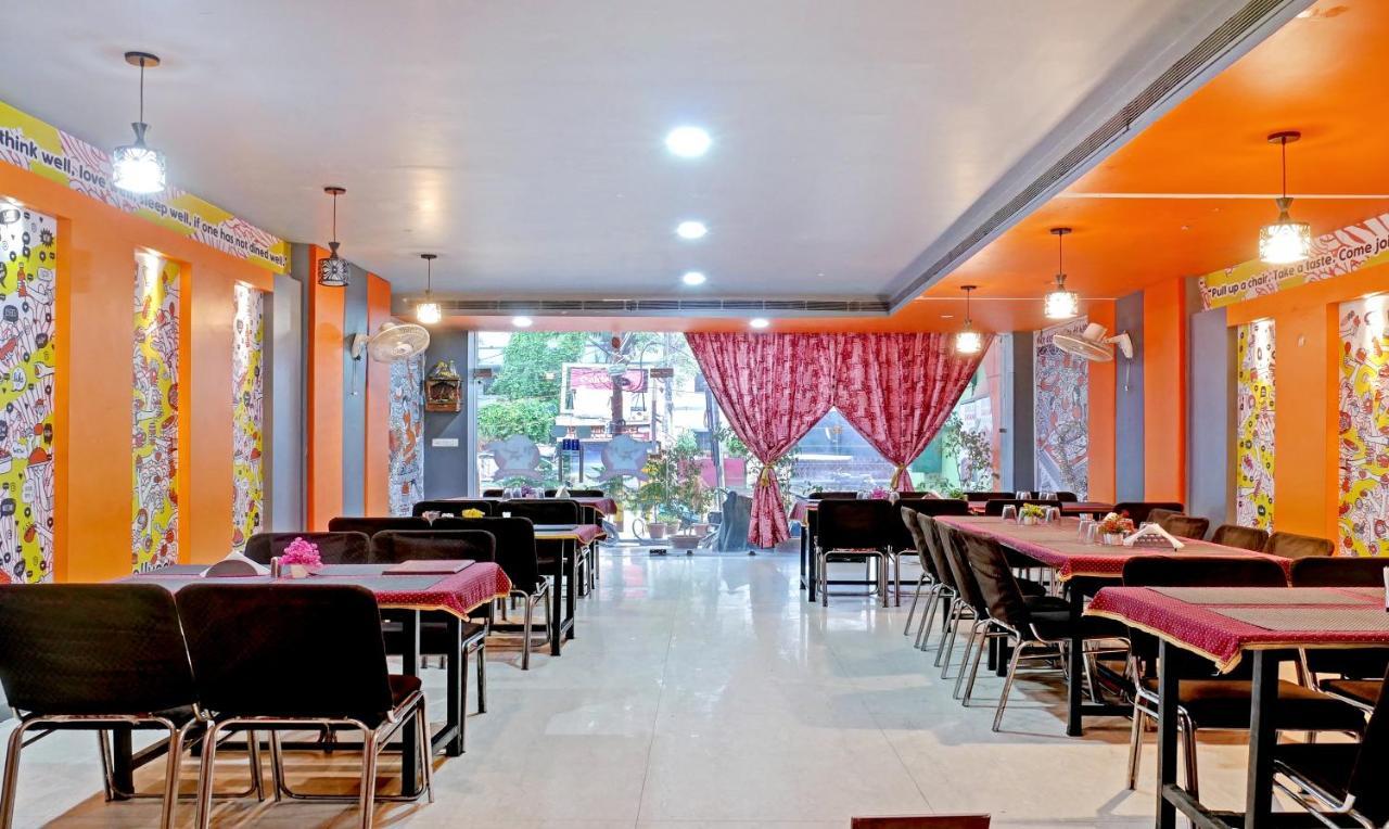 Hotel Itsy By Treebo - Ashoka Grand Varanasi Exterior foto