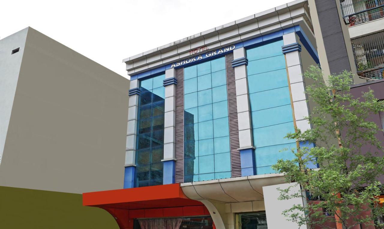 Hotel Itsy By Treebo - Ashoka Grand Varanasi Exterior foto